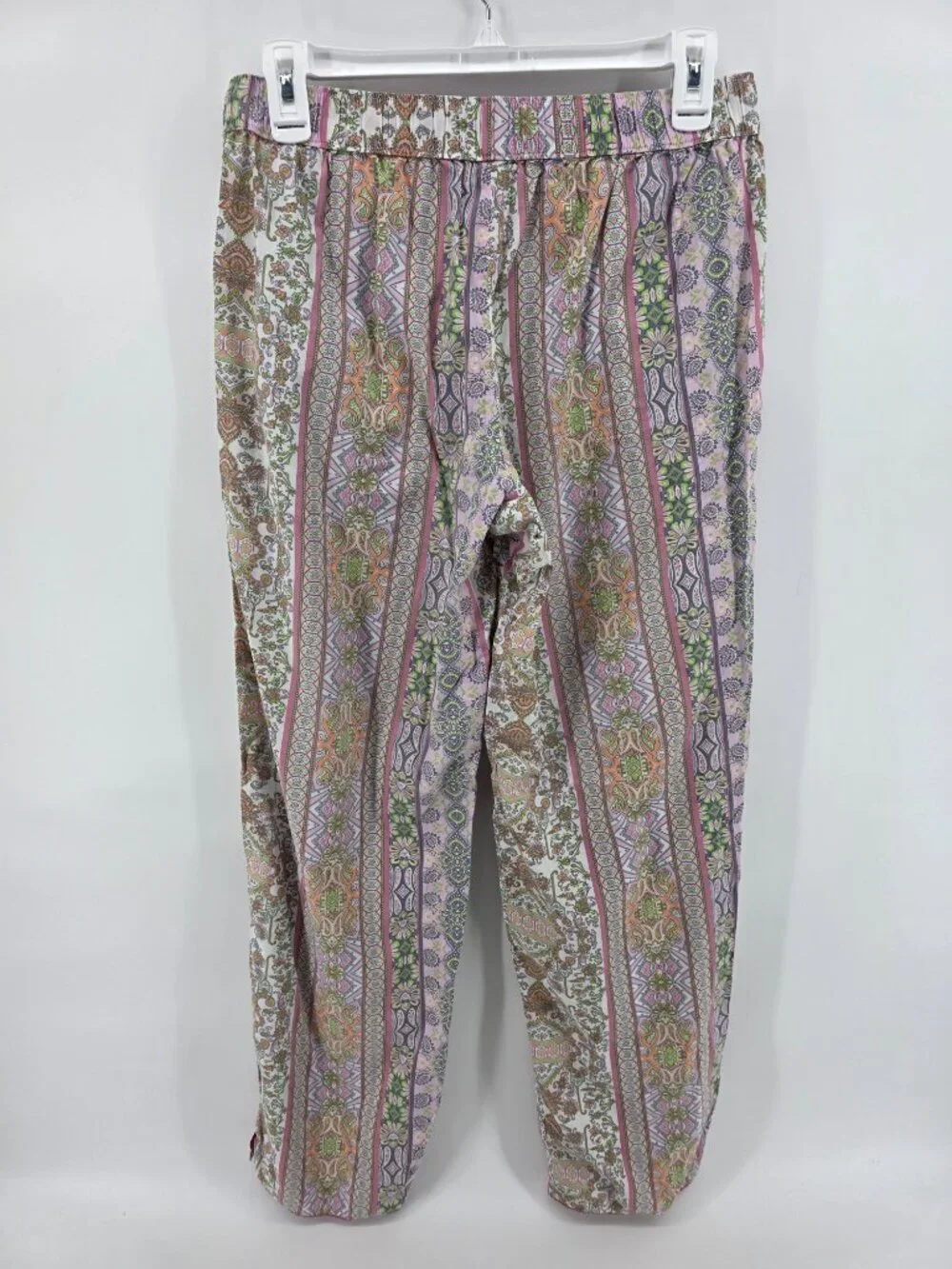 Victoria's Secret Pajama Set Pink Top &‎ Floral Capri Pants – Size S